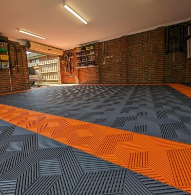 Piastrelle quadrate di plastica per pavimenti di garage Matine interconnesse per pavimenti di garage resistenti all'acqua