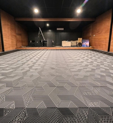 3D Interlocking Vinyl Pavimento Piastrelle Garage 0,7 pollici di spessore ASTM D2047