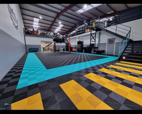 Piastrelle di polipropilene per garage 400x400mm Piastrelle antiscivolo per garage