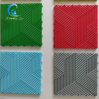 Piastre per garage ad incastro progettate per prestazioni durature nei garage